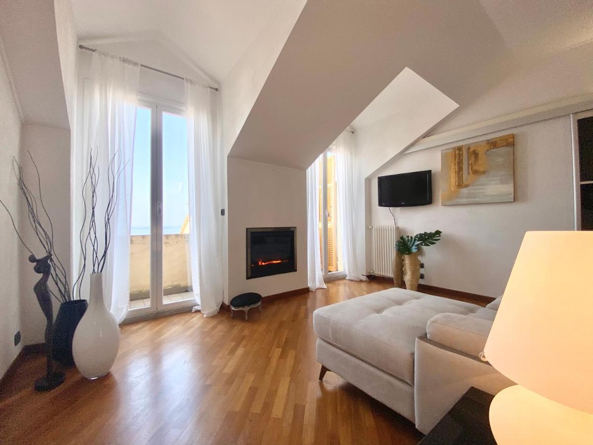 Casaviva - Central Seaview Penthouse In 卡莫利 外观 照片